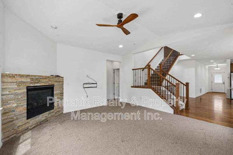 1417 Lander Ln - Photo 2 of 19