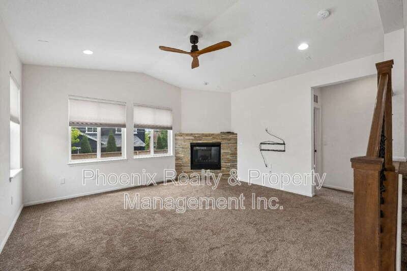 1417 Lander Ln - Photo 3 of 19