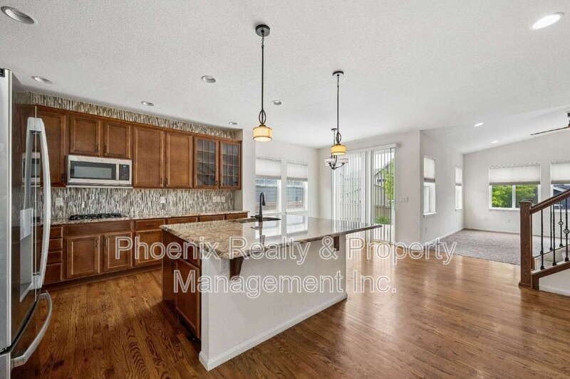 1417 Lander Ln - Photo 4 of 19