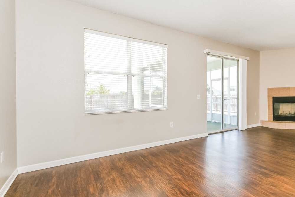 6033 Live Oak Dr - Photo 6 of 16