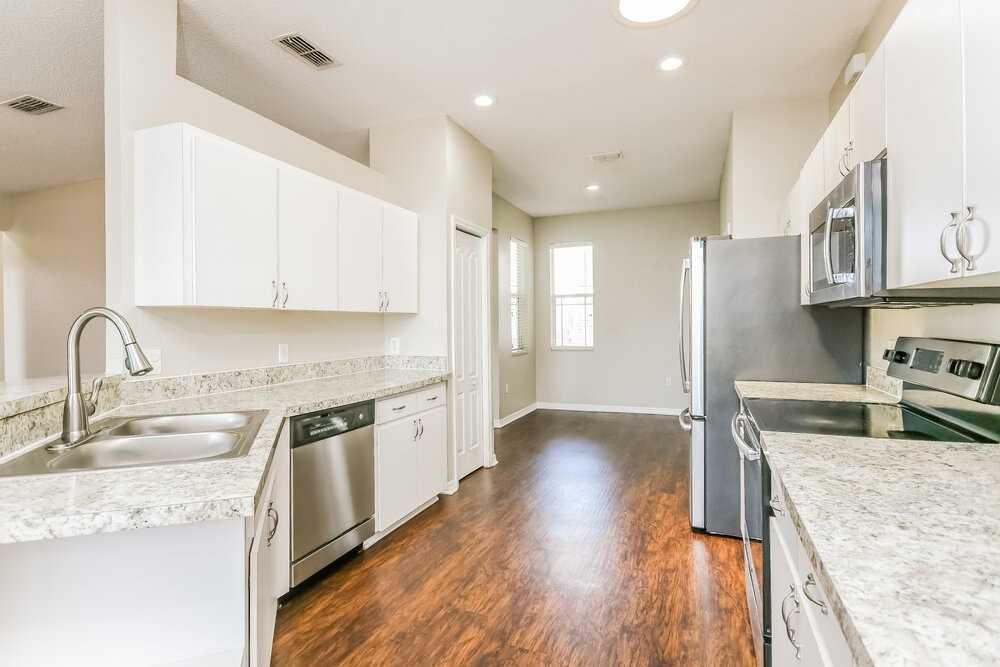 6033 Live Oak Dr - Photo 7 of 16