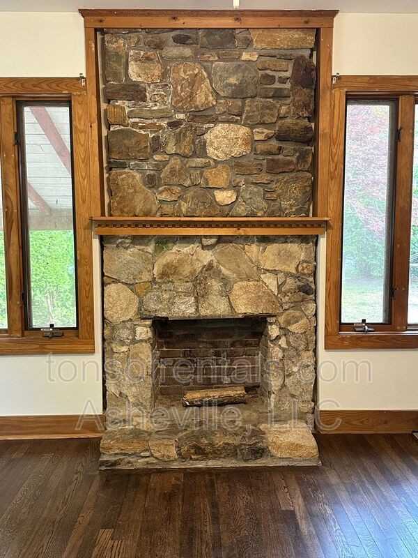 1809 Windsor Dr - Photo 6 of 17