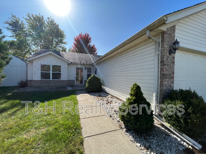 1335 Millridge Dr - Photo 3 of 31