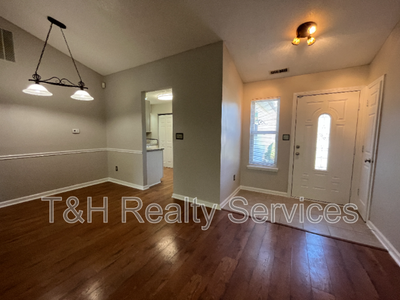 1335 Millridge Dr - Photo 6 of 31