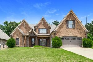 featured image of 65 Ridgefield Dr