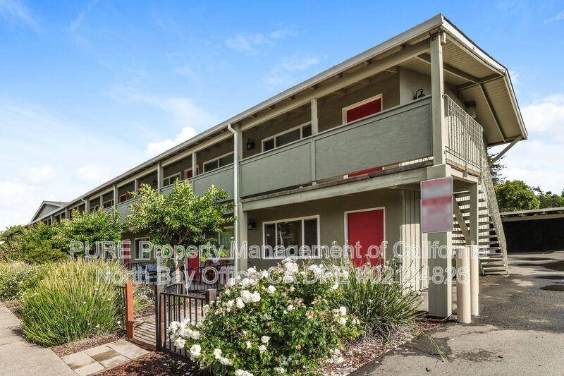 555 Dexter St #E - Photo 5 of 23