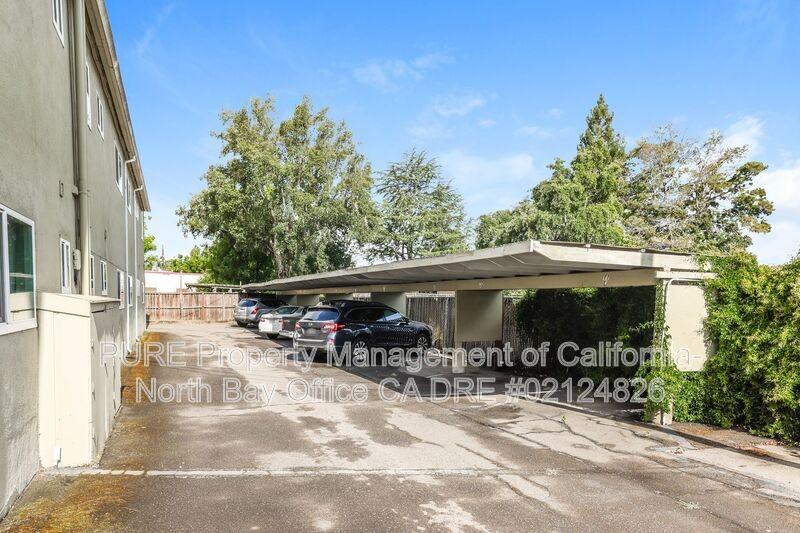 555 Dexter St #E - Photo 6 of 23