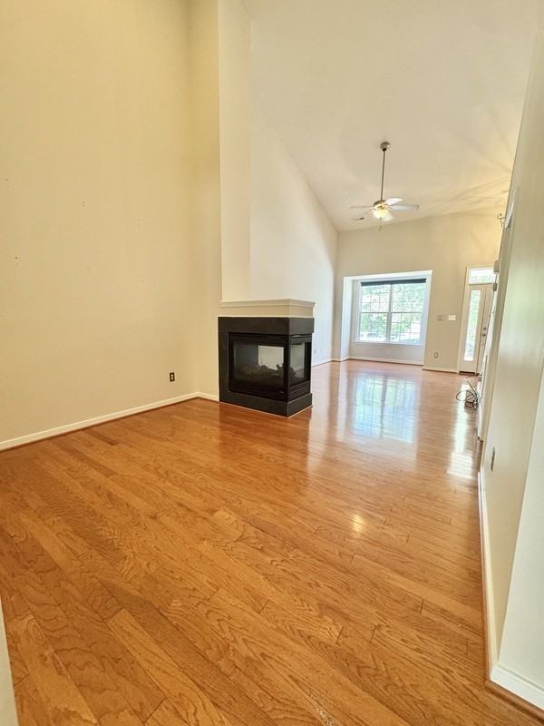 2409 Silver Lake Ter - Photo 6 of 20