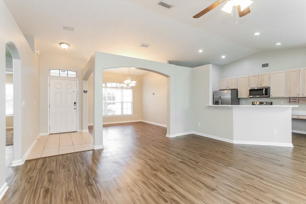 3021 Captiva Bluff Cir - Photo 3 of 20