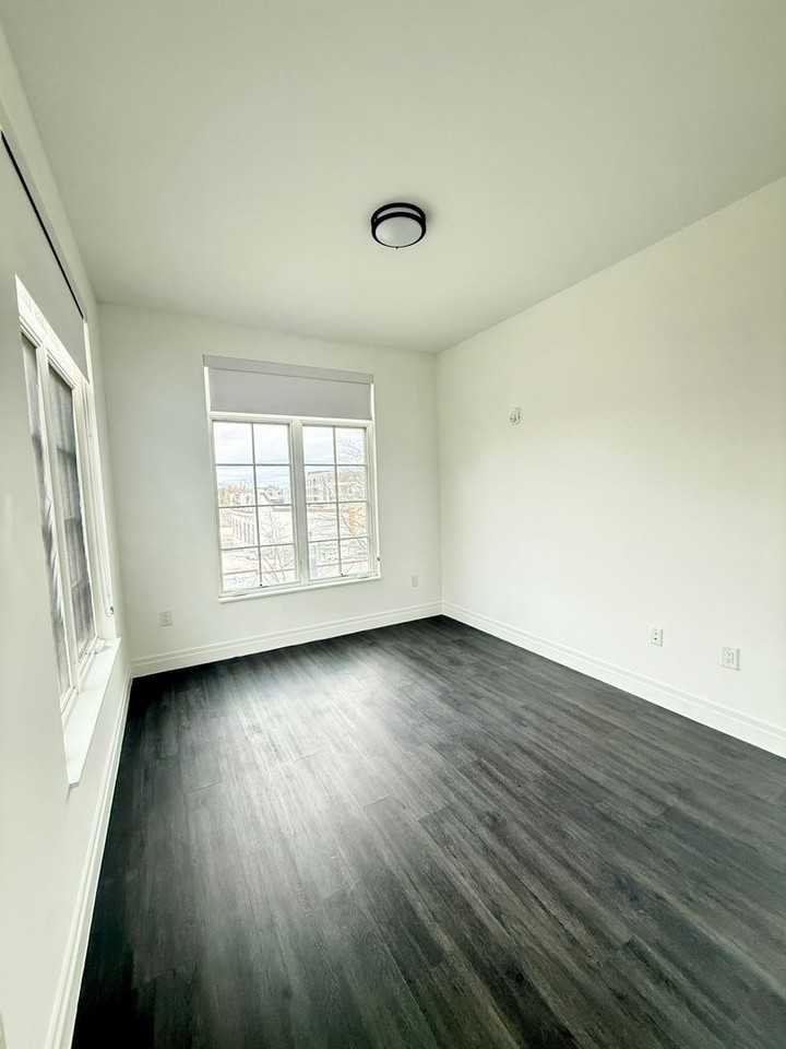 The Lamont - Photo 6 of 30