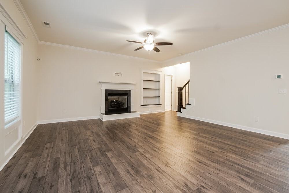 39 Grand Manor Ct - Photo 4 of 17