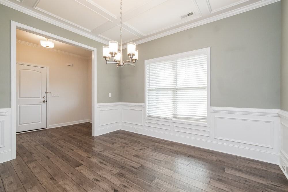 39 Grand Manor Ct - Photo 7 of 17