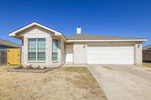 featured image of 1121 Sandalwood Dr