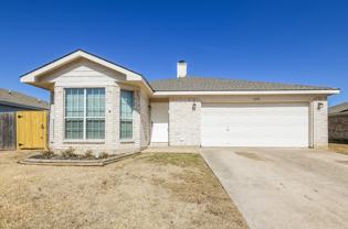 1121 Sandalwood Dr - Photo 1 of 1
