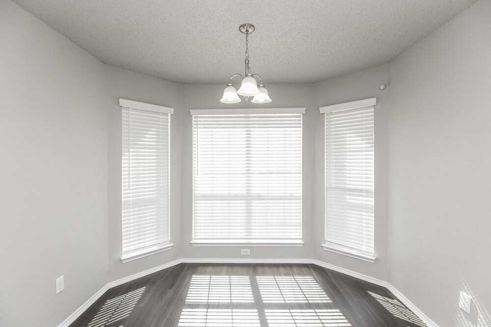 1121 Sandalwood Dr - Photo 7 of 19