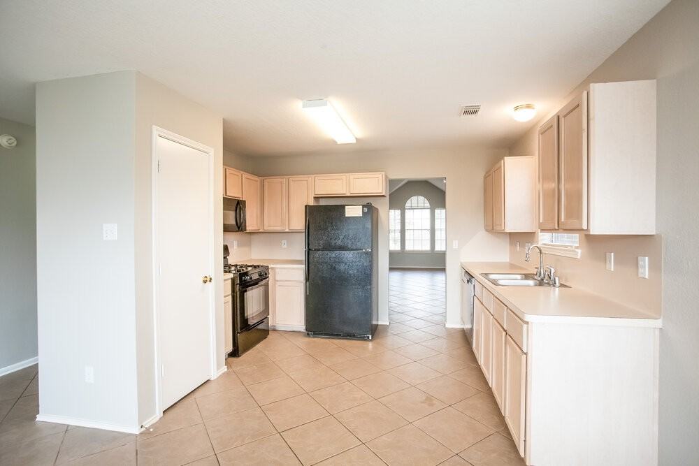 3605 Teal Glen St - Photo 5 of 17