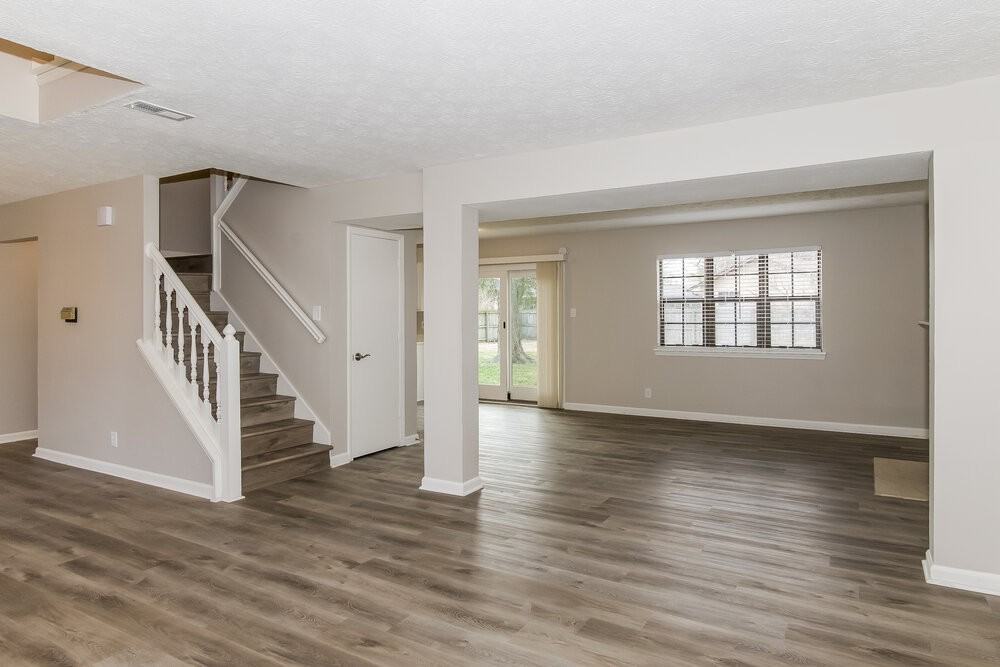 6722 Foxfire Dr - Photo 4 of 17