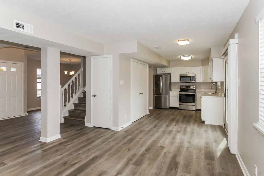 6722 Foxfire Dr - Photo 6 of 17