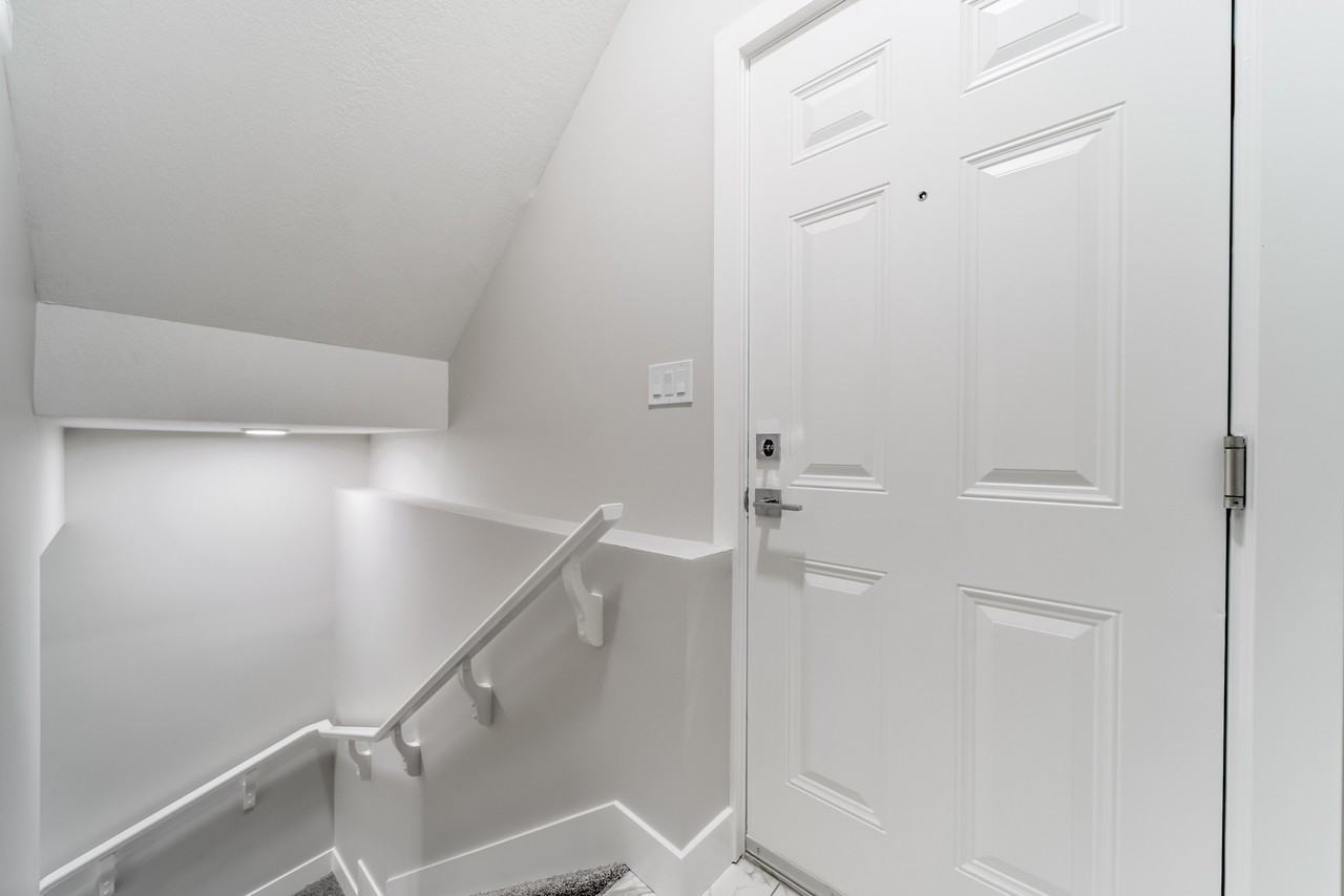 595-B Blackstone Blvd - Photo 2 of 14