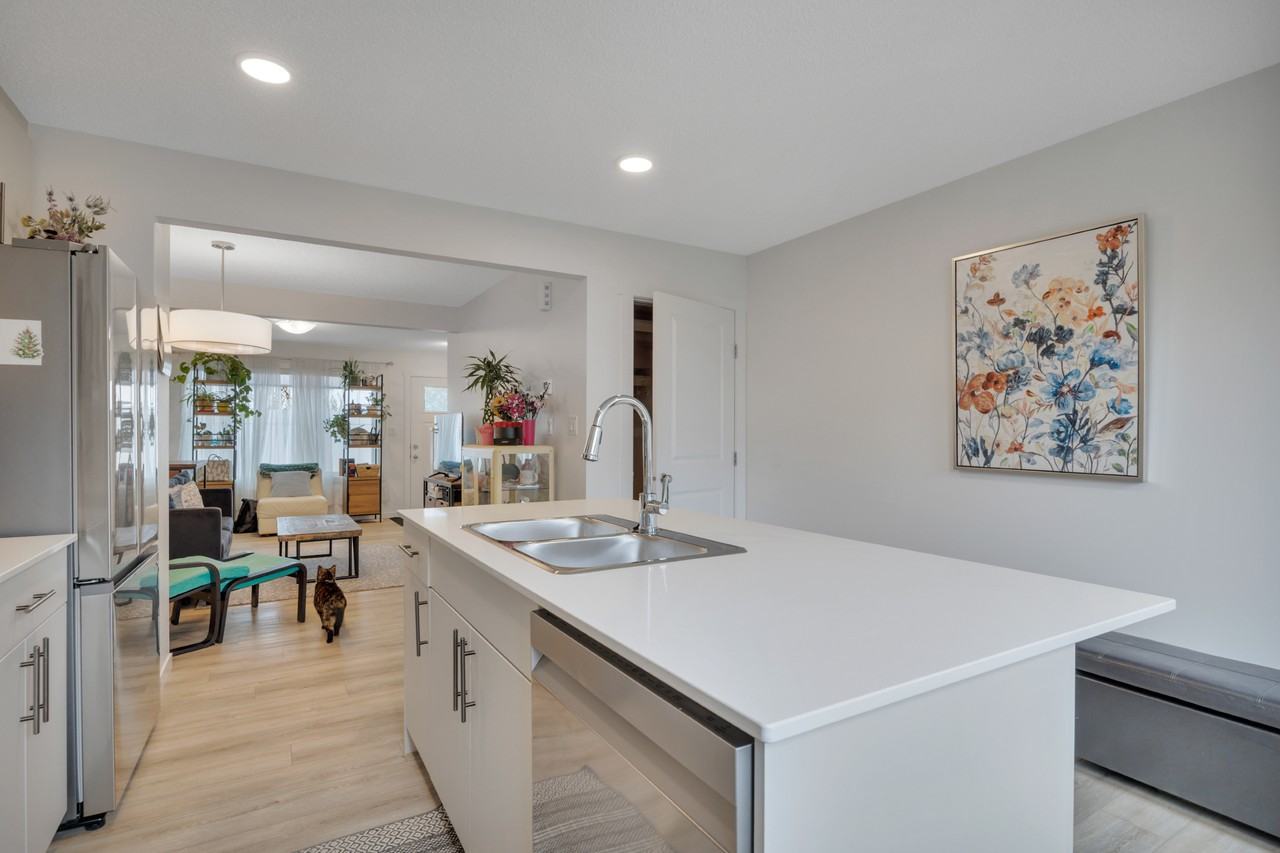 2812-M 192 Street NW - Photo 5 of 27