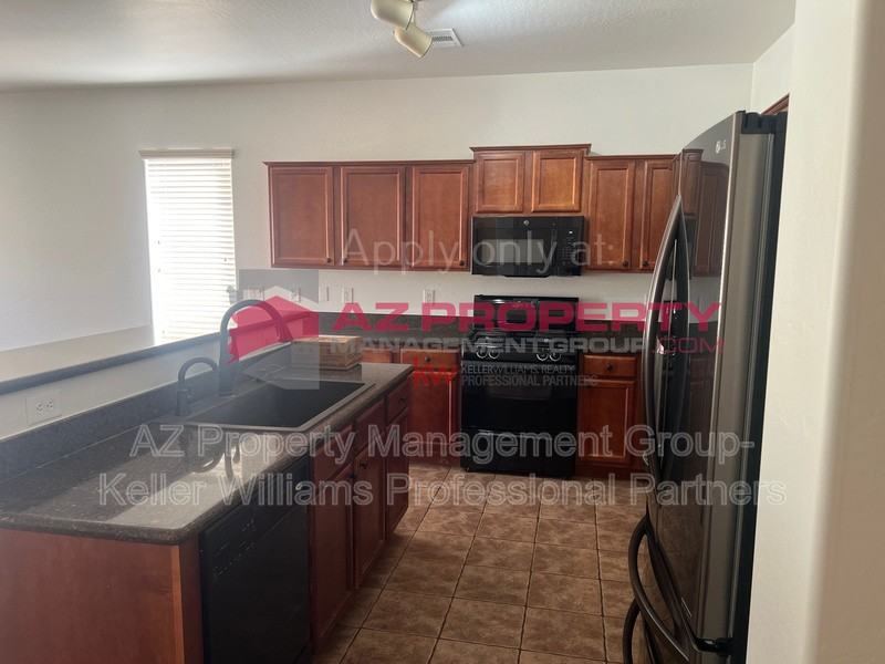 12653 W Duane Ln - Photo 3 of 15