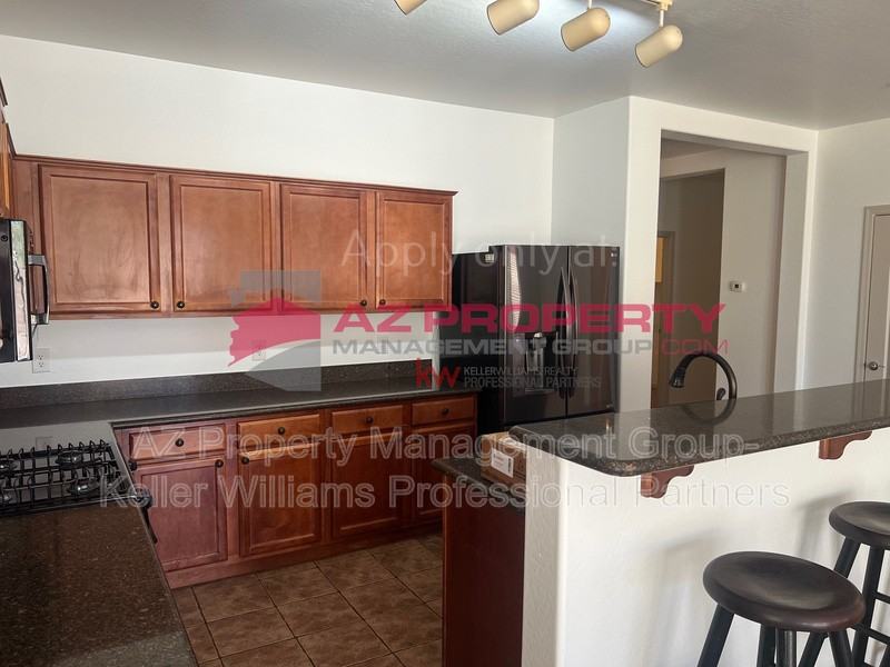 12653 W Duane Ln - Photo 4 of 15