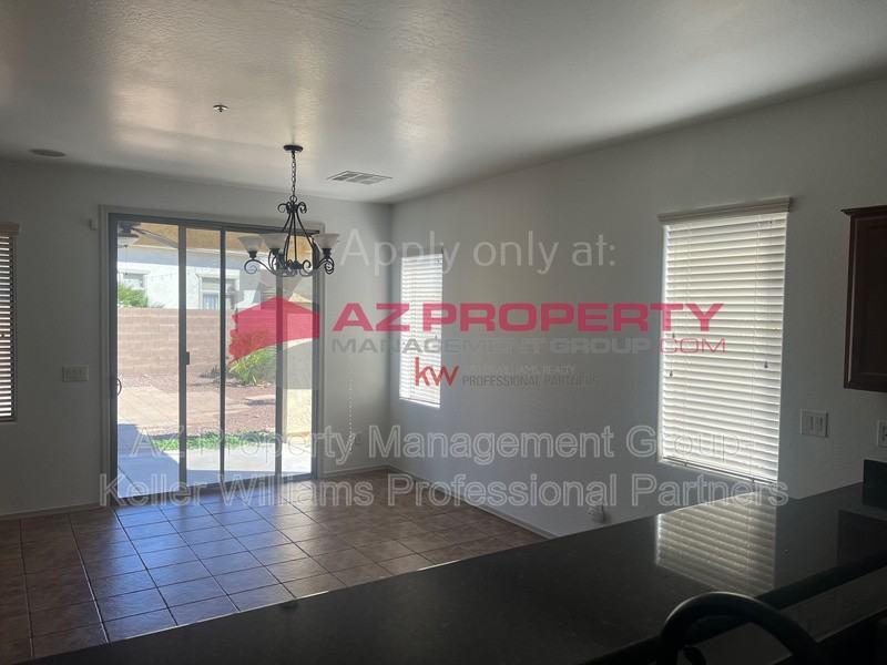 12653 W Duane Ln - Photo 5 of 15