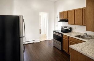 featured image of 475 S Pearl St
