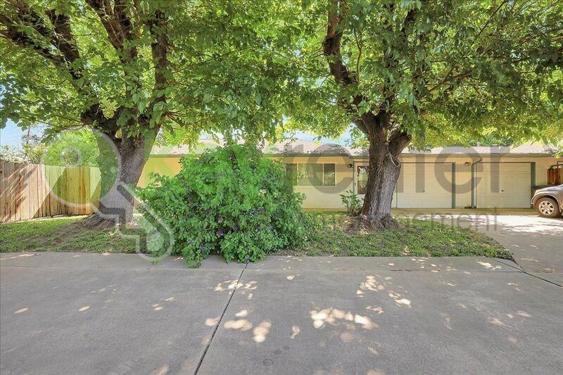 7603 Linden Ave - Photo 3 of 28