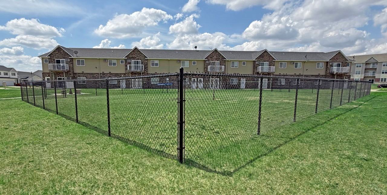Stonebridge Villas - Photo 2 of 50