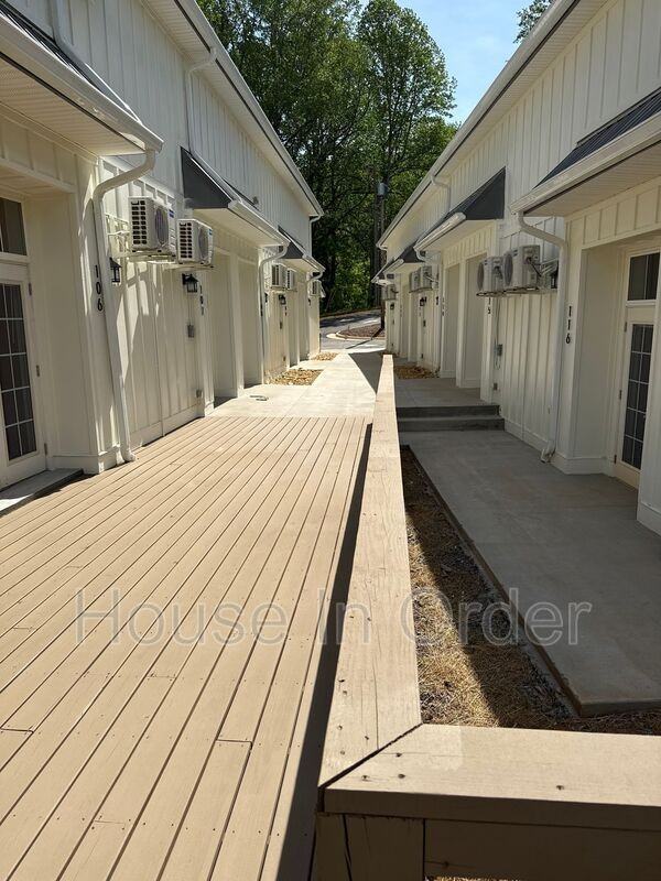 198 Cowan St #110 - Photo 3 of 5