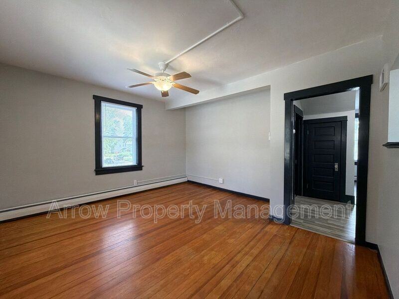 4602 Saint Paul Ave #3 - Photo 2 of 16