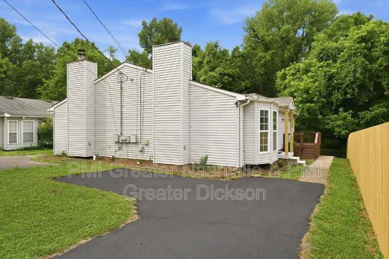 3051 Casa Dr - Photo 3 of 32