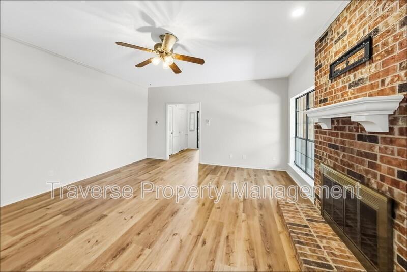 5407 Ledgestone Dr #5405 - Photo 4 of 26