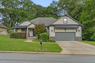 6008 Trestle St - Photo 1 of 1