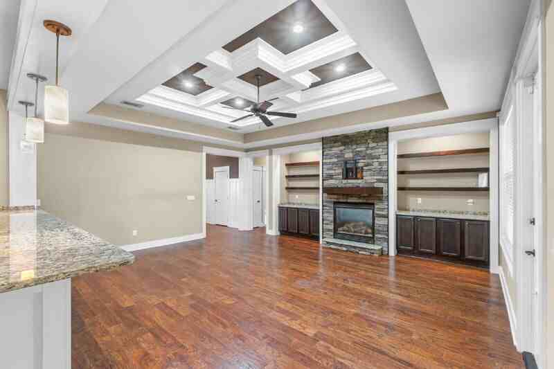 6008 Trestle St - Photo 6 of 31
