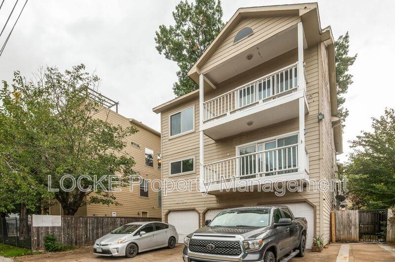 2728 Reagan St #202 - Photo 2 of 24