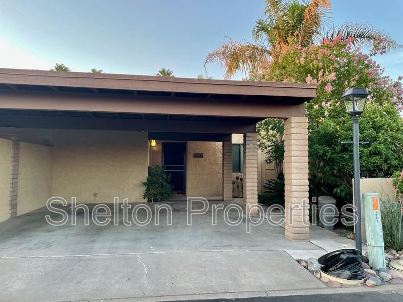 1262 E Avenida Hermosa - Photo 2 of 25