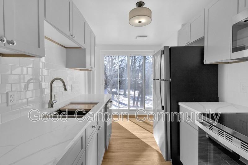 346 Bryant St - Photo 5 of 19