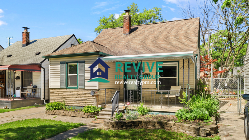 1774 College Ave - Photo 2 of 17