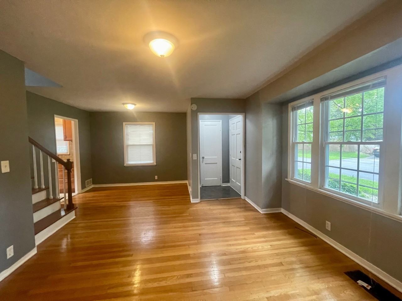 151 Eastmoreland Drive - Photo 2 of 22