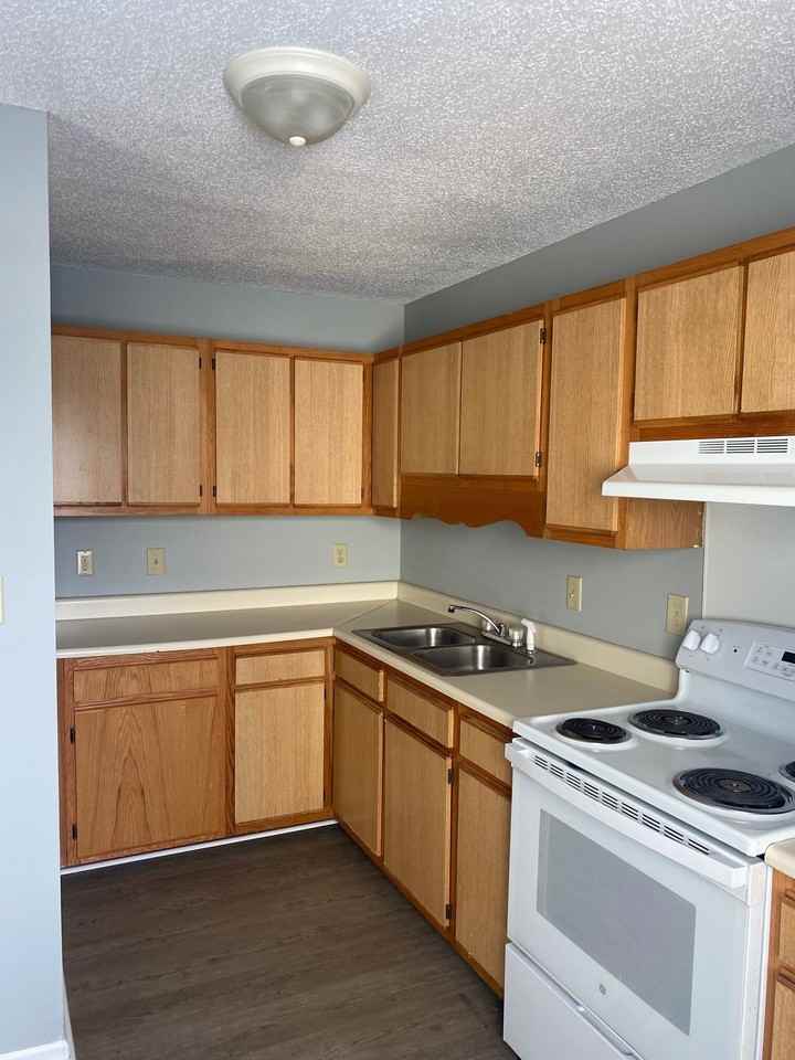 DENTON TOWNHOMES - Photo 2 of 36