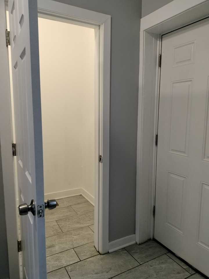 6601 South Bishop Street - Photo 4 of 17