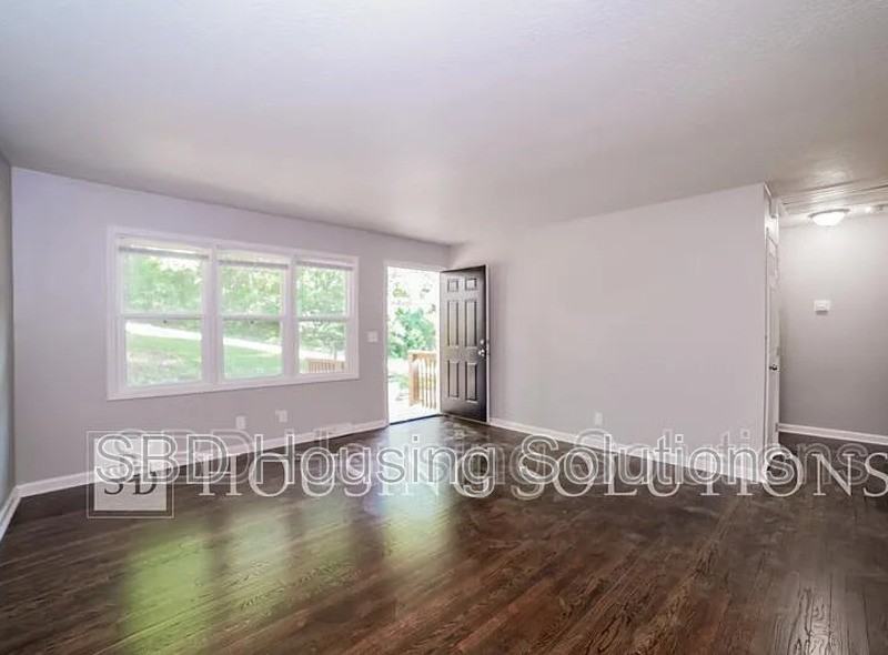 11500 E Anderson St - Photo 3 of 7