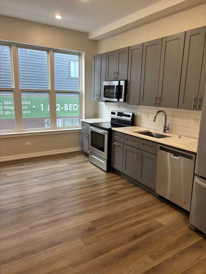 2616 West Girard Avenue - Photo 4 of 8