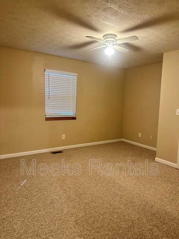 140 Mount Vernon Ln - Photo 7 of 11