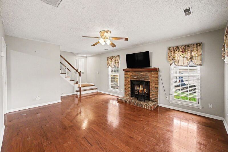 7601 Swedish Ivy Ln - Photo 6 of 27