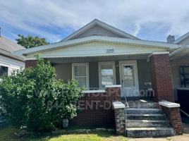 featured image of 1415 E Indiana St
