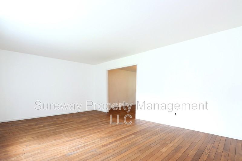 276 Highland Ave - Photo 5 of 21