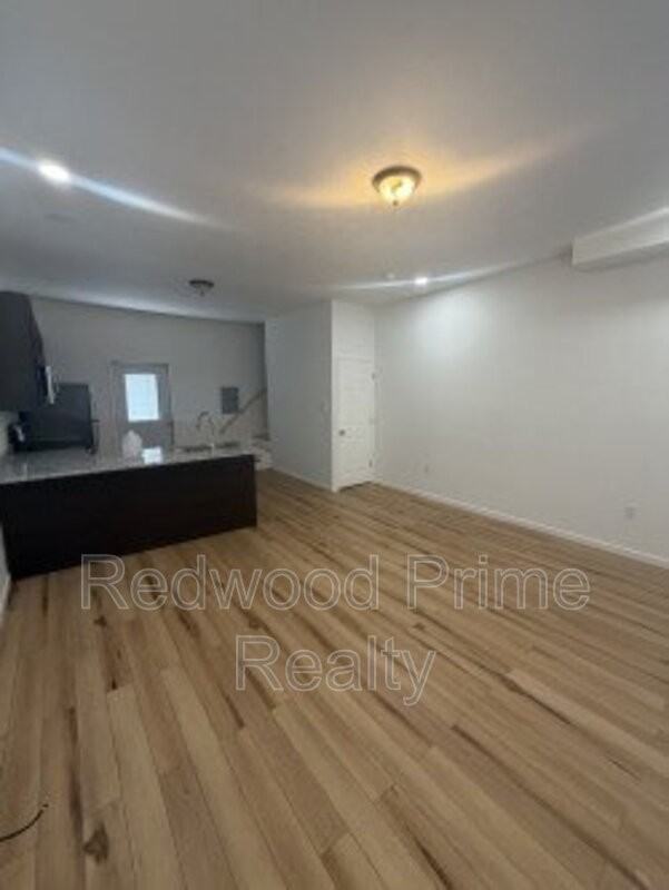 201 Howard Ave - Photo 2 of 9